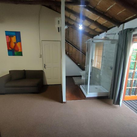 Libra Lodge Сандтон Екстер'єр фото