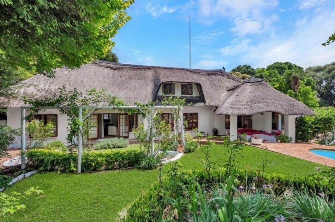 Libra Lodge Сандтон Екстер'єр фото