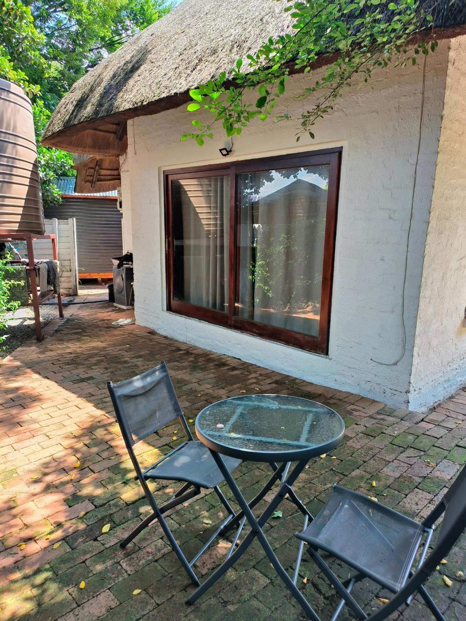 Libra Lodge Сандтон Екстер'єр фото